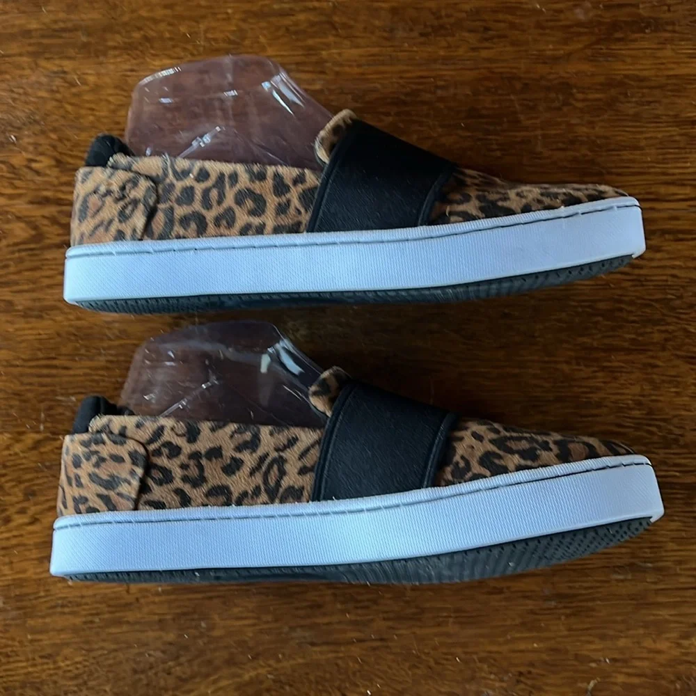 Clarks Womens Pawley Wes slip on animal print loafers flats US 8.5M - Picture 5 of 7